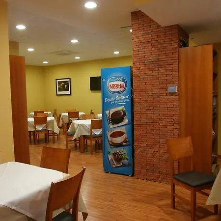 Vandrarhem La Encina *